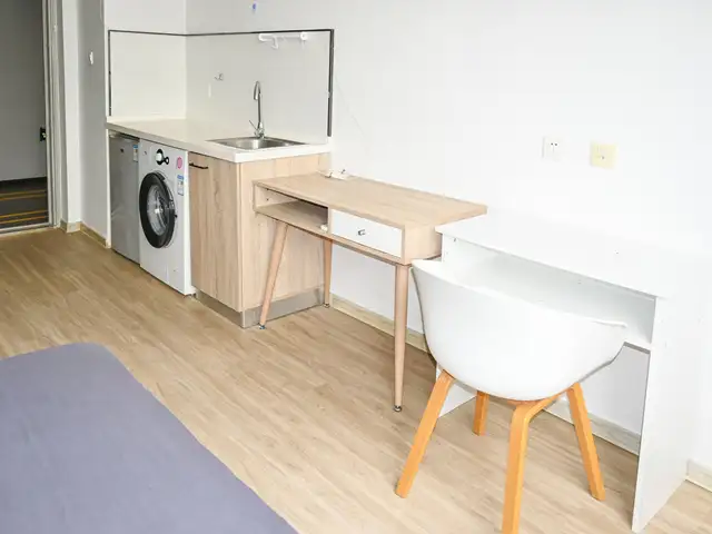 1745932070-pic04
